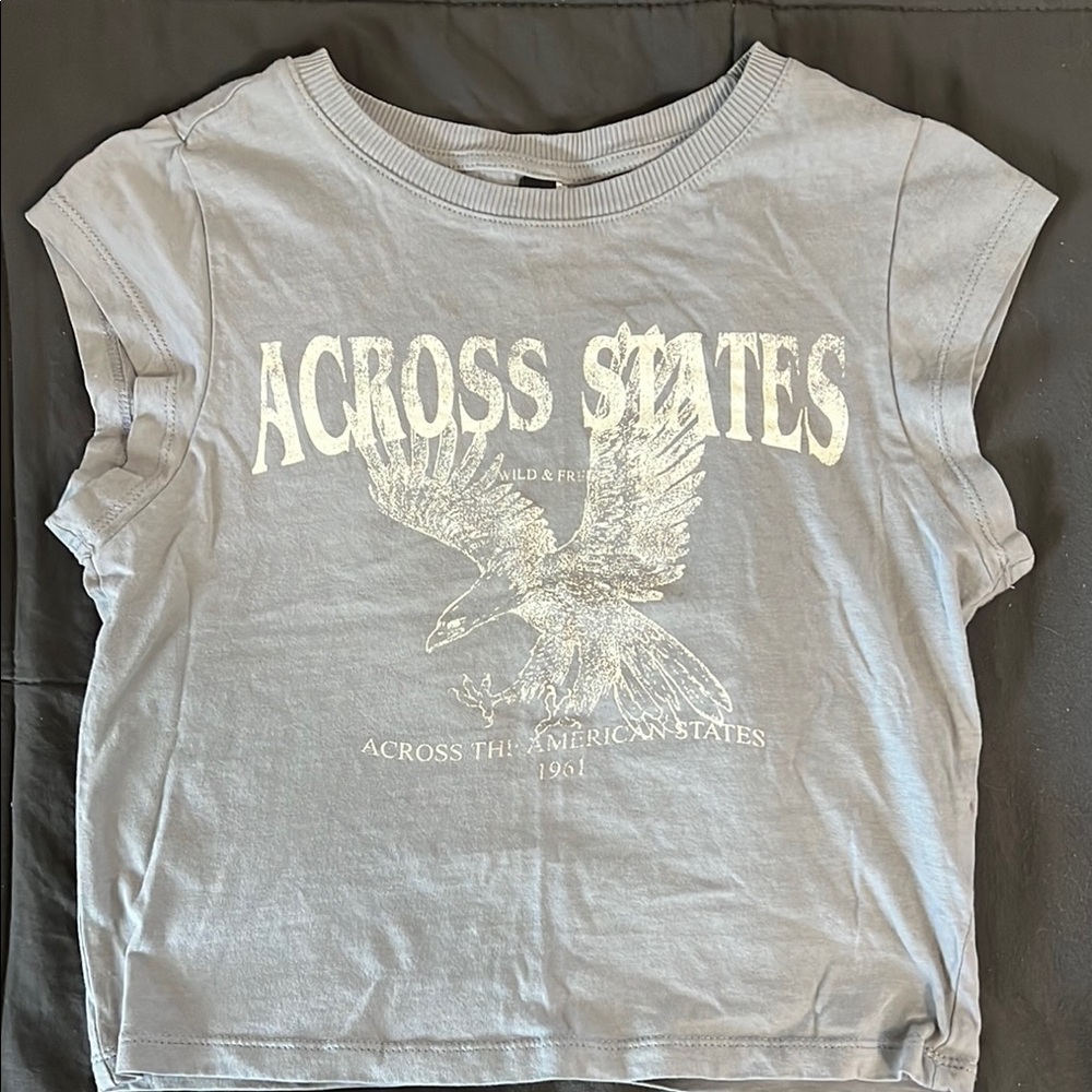 H&M Gray Short Sleeve Tee with Vintage Graphic